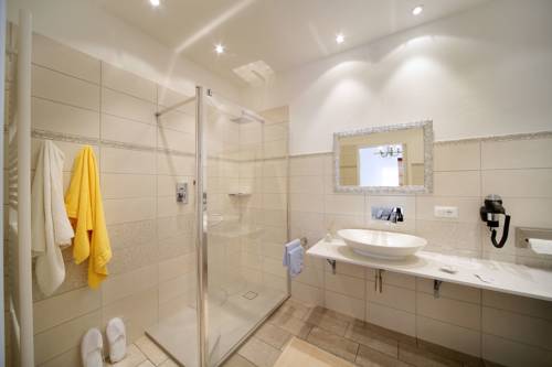 Imagen de la habitación del Hotel Garni Villa Tyrol. Foto 6