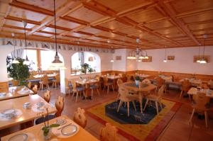 Imagen del bar/restaurante del Hotel Garni Waldpark. Foto 2