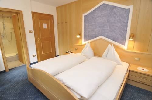 Imagen de la habitación del Hotel Garni Walter. Foto 13