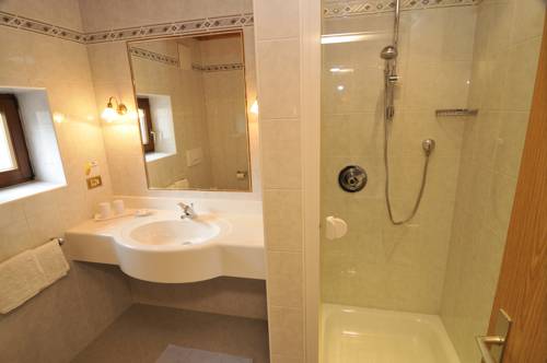 Imagen de la habitación del Hotel Garni Walter. Foto 16
