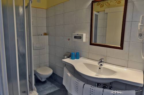 Imagen de la habitación del Hotel Garni Wurzer. Foto 6
