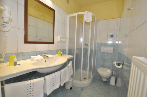 Imagen de la habitación del Hotel Garni Wurzer. Foto 15