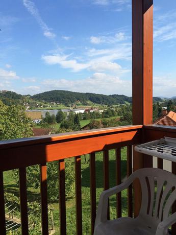 Imagen de la habitación del Hotel Garni Zvon. Foto 2