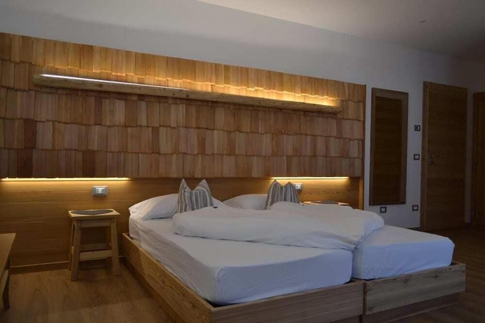 Imagen de la habitación del Hotel Garni and Wellness Anderle. Foto 2