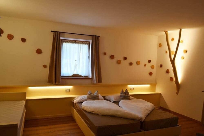 Imagen de la habitación del Hotel Garni and Wellness Anderle. Foto 4