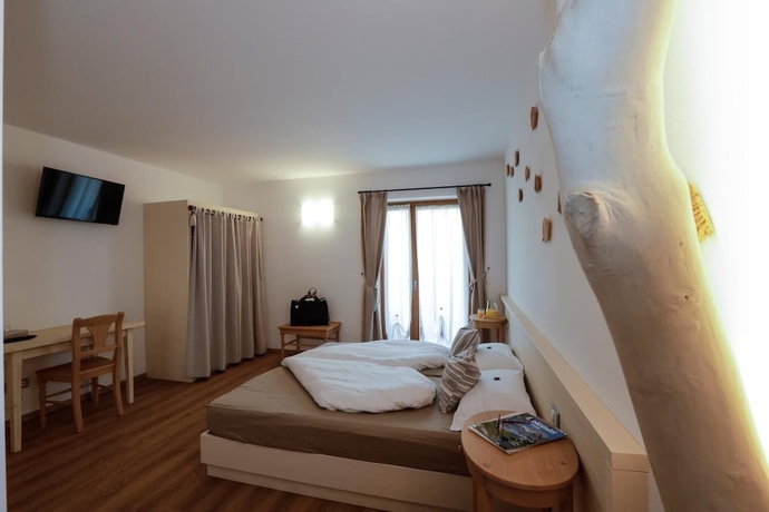 Imagen de la habitación del Hotel Garni and Wellness Anderle. Foto 6