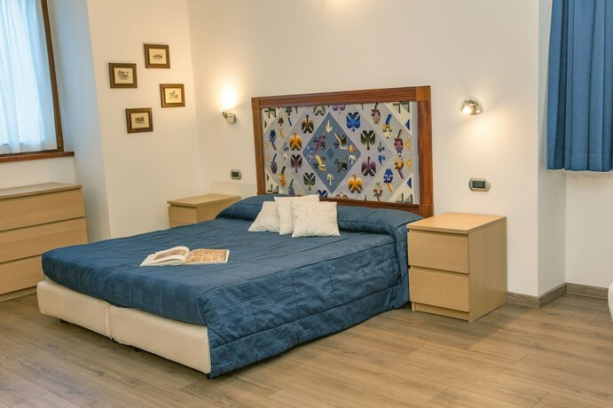 Imagen de la habitación del Hotel Garni le Corti. Foto 14