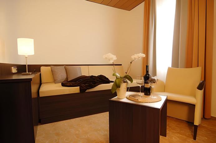 Imagen de la habitación del Hotel Garni-Adler. Foto 2