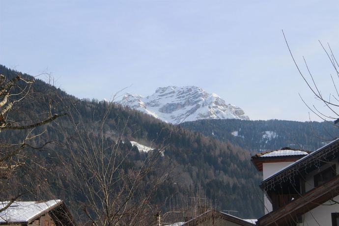 Imagen de los exteriores del Hotel Garn&iacute; Al Nardis. Foto 14