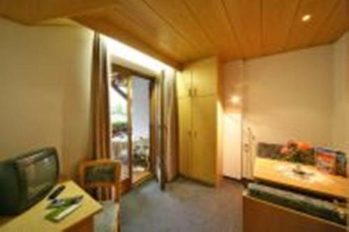 Imagen de la habitación del Hotel Garn&iacute; Sunnleit&acute;n. Foto 6