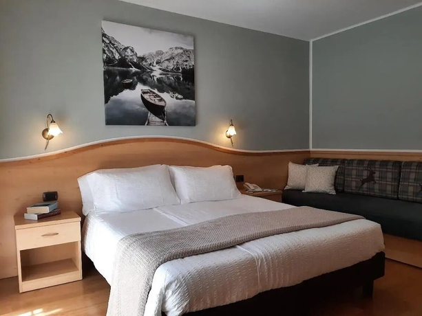 Imagen de la habitación del Hotel Garn&igrave; Arnica. Foto 10