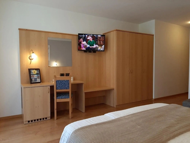 Imagen de la habitación del Hotel Garn&igrave; Arnica. Foto 11
