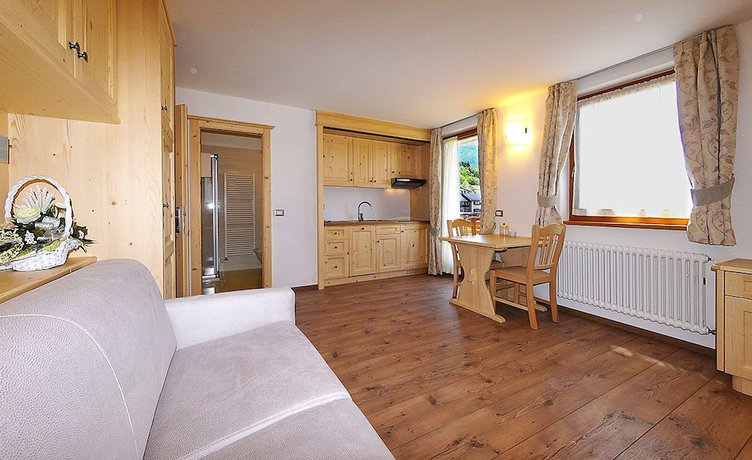 Imagen de la habitación del Hotel Garn&igrave; Bucaneve Bellezza e Salute. Foto 7