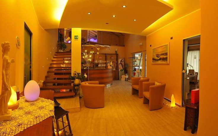 Imagen de los interiores del Hotel Garn&igrave; Bucaneve Bellezza e Salute. Foto 17