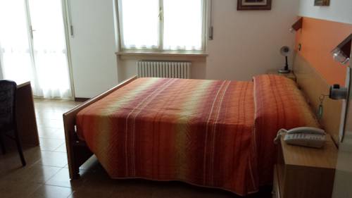 Imagen de la habitación del Hotel Garn&igrave; Capinera. Foto 6