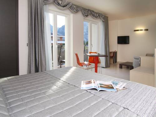 Imagen de la habitación del Hotel Garn&igrave; Corallo, Riva del Garda. Foto 5