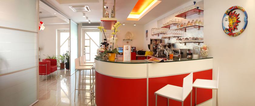 Imagen de los interiores del Hotel Garn&igrave; Corallo, Torbole Sul Garda. Foto 14