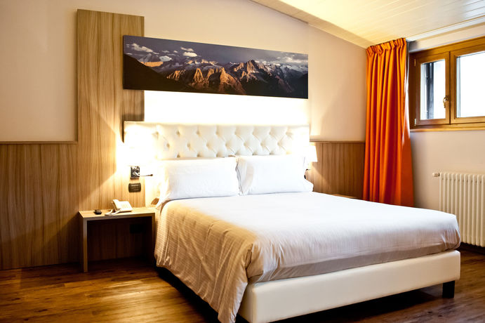 Imagen de la habitación del Hotel Garn&igrave; Cristallo. Foto 10