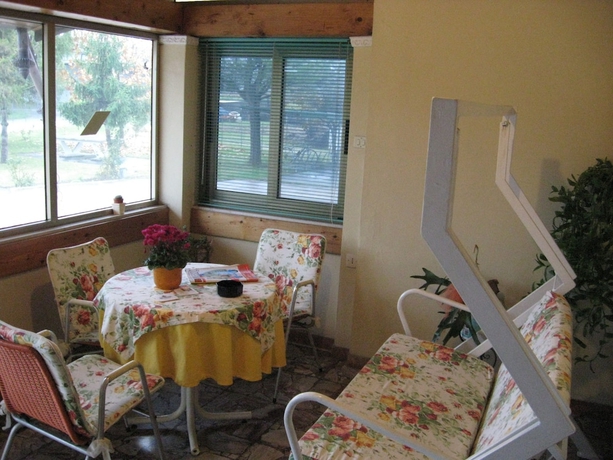 Imagen de los interiores del Hotel Garn&igrave; Da Vito. Foto 19