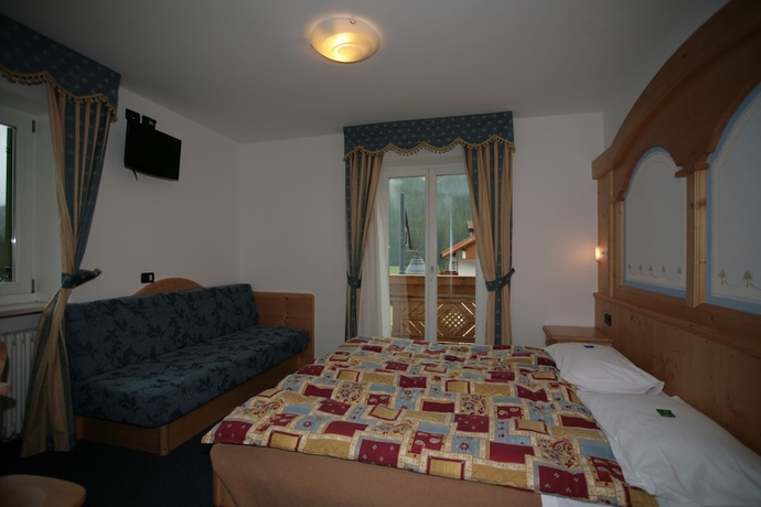 Imagen de la habitación del Hotel Garn&igrave; Eden, Alba - D&egrave;lba. Foto 14
