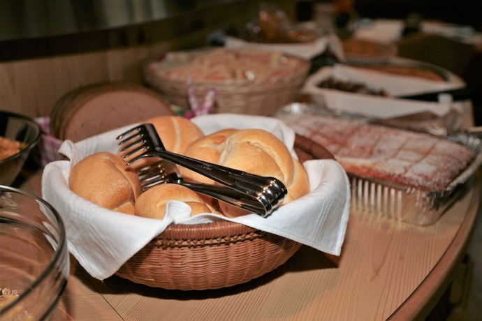 Imagen del bar/restaurante del Hotel Garn&igrave; Eden, Alba - D&egrave;lba. Foto 9