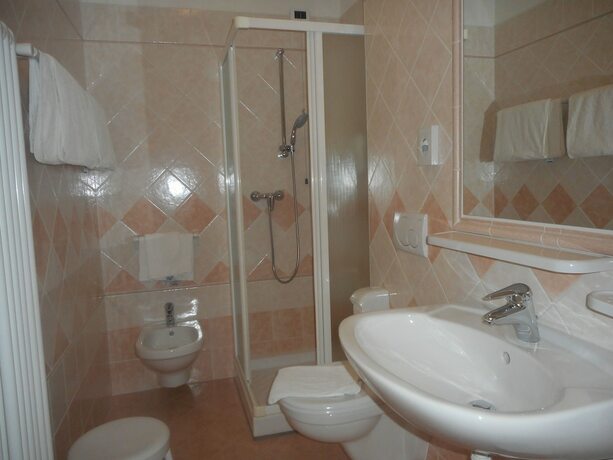 Imagen general del Hotel Garn&igrave; Lago Alpino. Foto 10