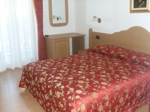 Imagen general del Hotel Garn&igrave; Lago Alpino. Foto 13