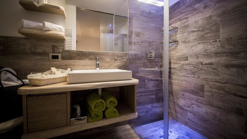 Imagen de la habitación del Hotel Garn&igrave; Laurino. Foto 11