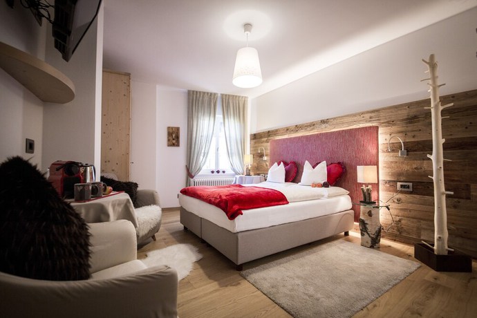 Imagen de la habitación del Hotel Garn&igrave; Laurino. Foto 17
