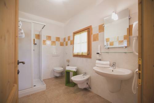 Imagen de la habitación del Hotel Garn&igrave; Lilly. Foto 2