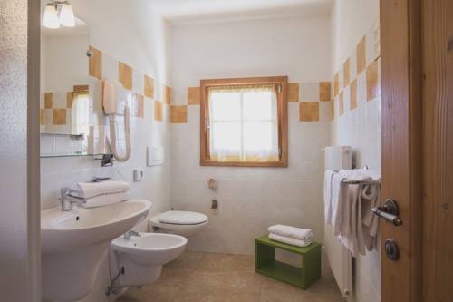Imagen de la habitación del Hotel Garn&igrave; Lilly. Foto 5