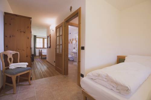 Imagen de la habitación del Hotel Garn&igrave; Lilly. Foto 10