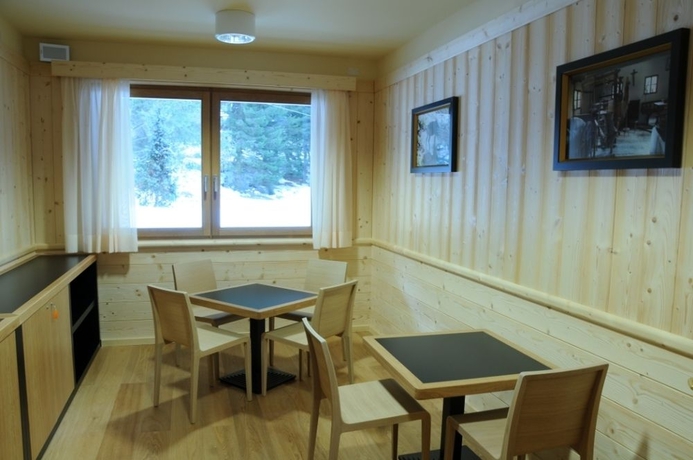 Imagen del bar/restaurante del Hotel Garnì Pegrà. Foto 3