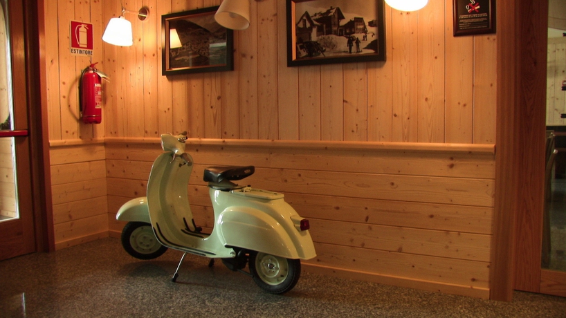 Imagen de los interiores del Hotel Garnì Pegrà. Foto 15