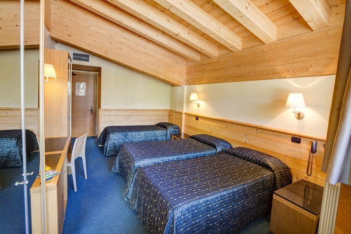 Imagen de la habitación del Hotel Garnì Pegrà. Foto 11