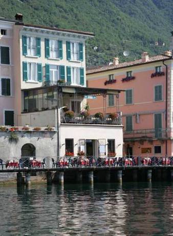 Imagen de la habitación del Hotel Garn&igrave; Riviera. Foto 2