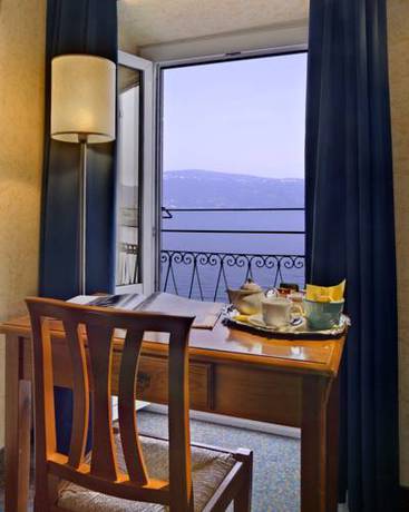 Imagen de la habitación del Hotel Garn&igrave; Riviera. Foto 3