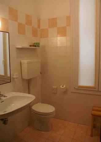 Imagen de la habitación del Hotel Garn&igrave; Riviera. Foto 5