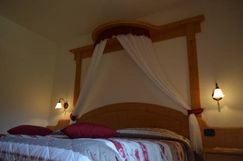 Imagen de la habitación del Hotel Garn&igrave; Sant'antonio. Foto 4