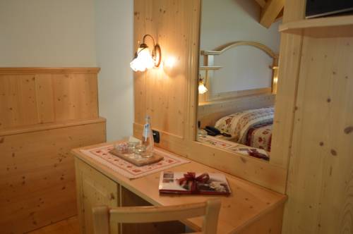 Imagen de la habitación del Hotel Garn&igrave; Sant'antonio. Foto 11