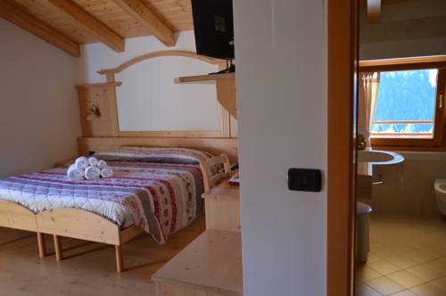 Imagen de la habitación del Hotel Garn&igrave; Sant'antonio. Foto 16