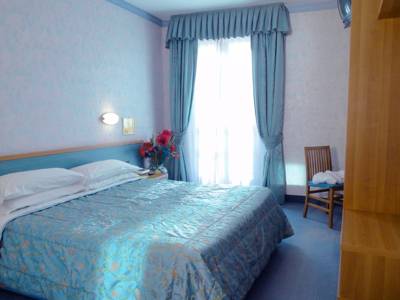 Imagen de la habitación del Hotel Garn&igrave; Sole. Foto 4