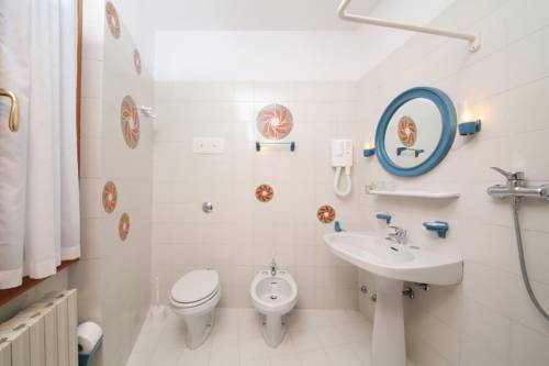 Imagen de la habitación del Hotel Garnì Tignale. Foto 9