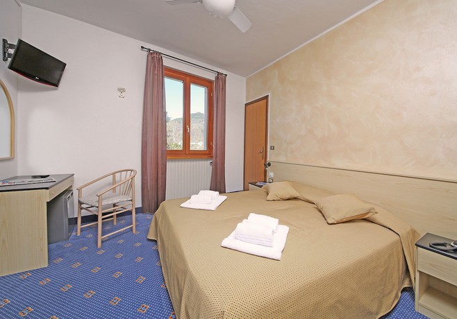Imagen de la habitación del Hotel Garn&igrave; Tignale, Tignale. Foto 15