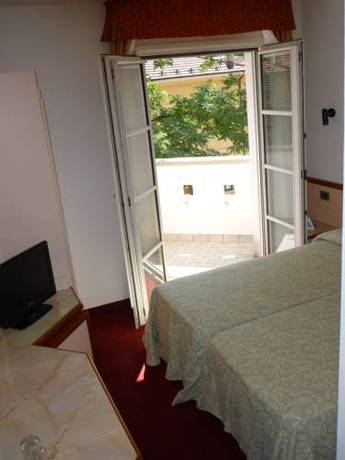 Imagen de la habitación del Hotel Garnì Villa Fontana. Foto 4