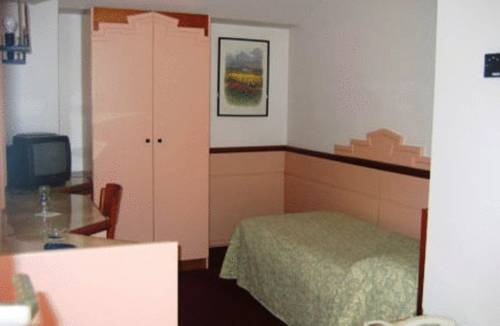 Imagen de la habitación del Hotel Garnì Villa Fontana. Foto 5