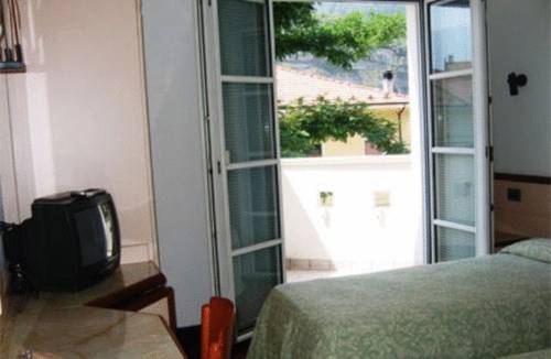 Imagen de la habitación del Hotel Garnì Villa Fontana. Foto 6