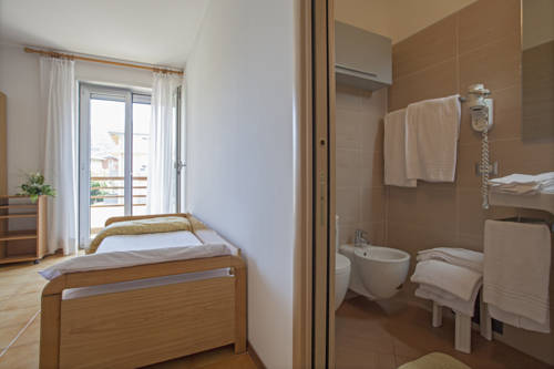 Imagen de la habitación del Hotel Garnì Villa Magnolia. Foto 6