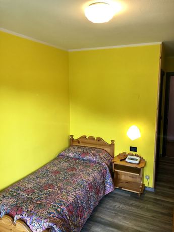 Imagen de la habitación del Hotel Garn&igrave; Zeni. Foto 5