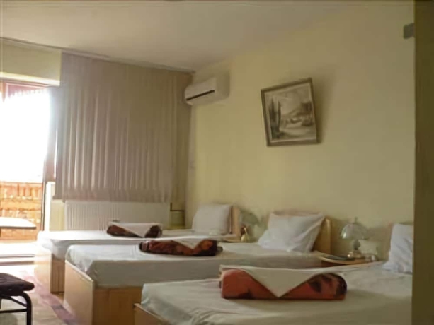 Imagen de la habitación del Hotel Garofita. Foto 6
